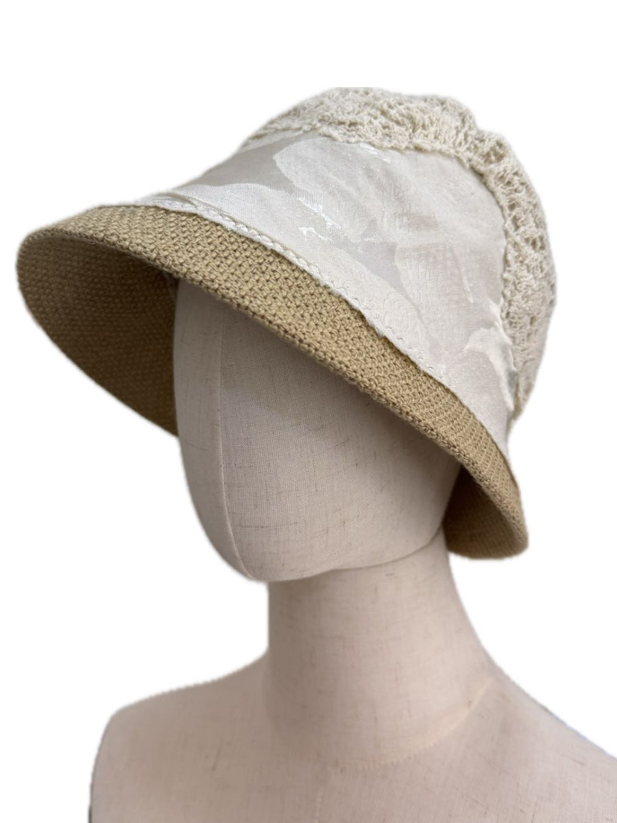 Straw-woven small brimmed hat