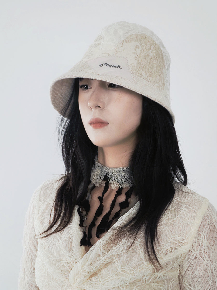 Straw-woven small brimmed hat