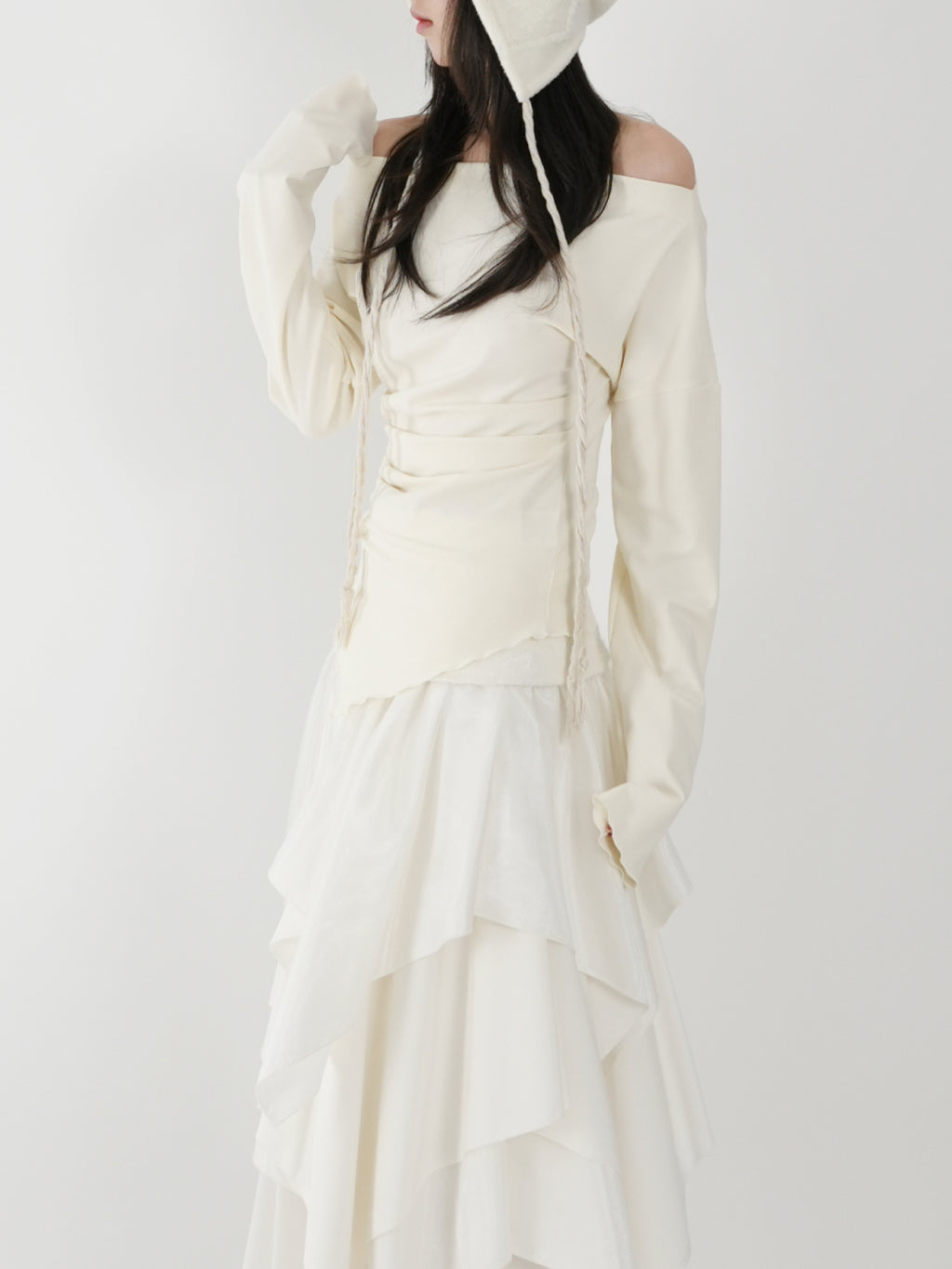 Off-the-shoulder top