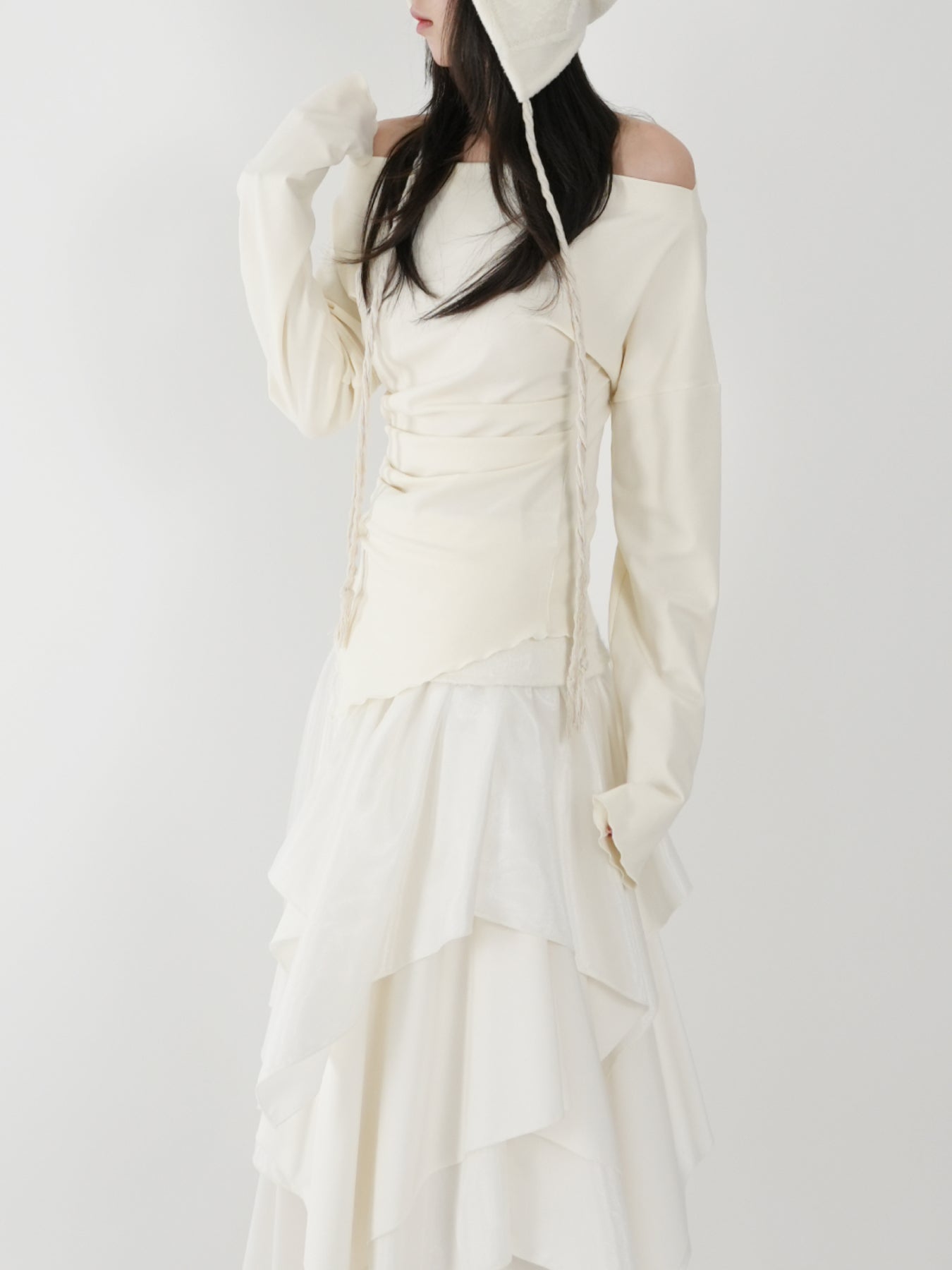 Off-the-shoulder top