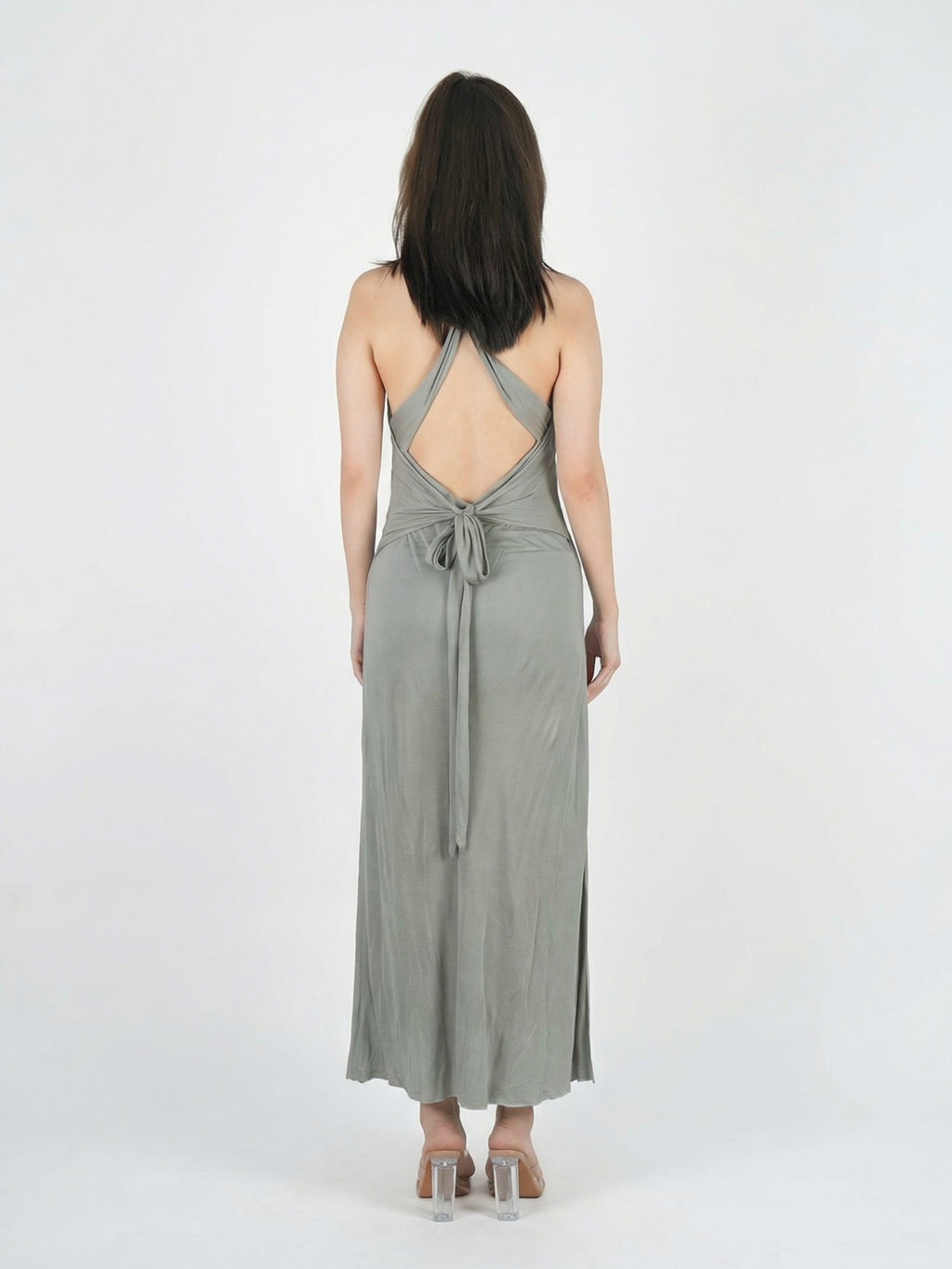 Flowywaist-cinched long dress