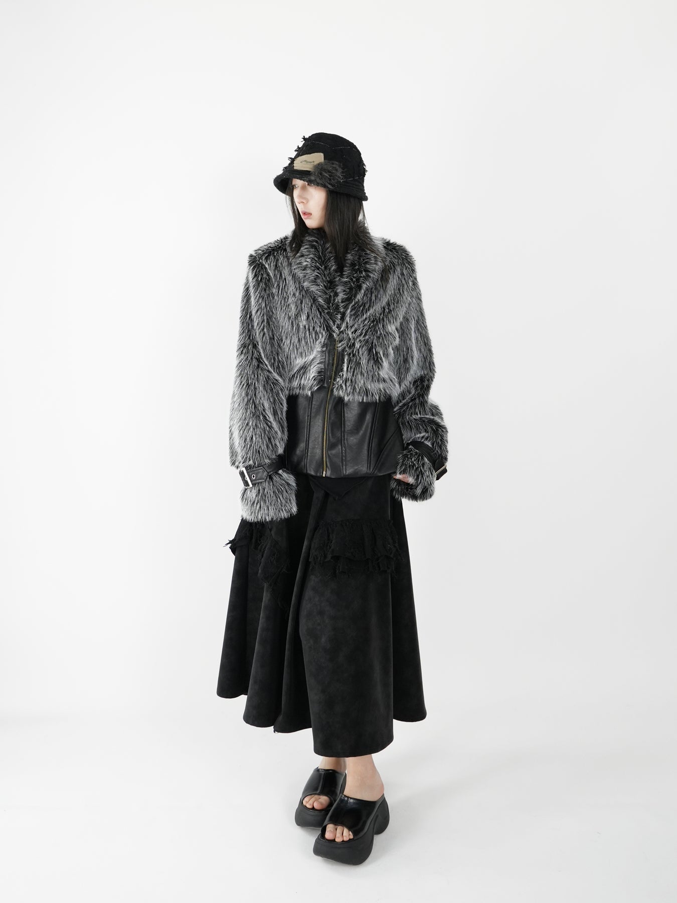 Fishbone Pattern Fur - Dark Gray