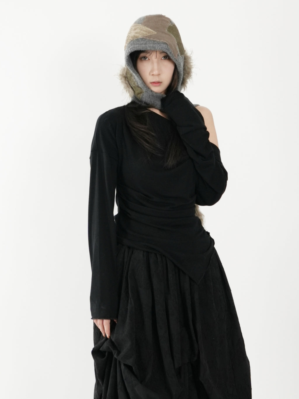 Off-the-shoulder top