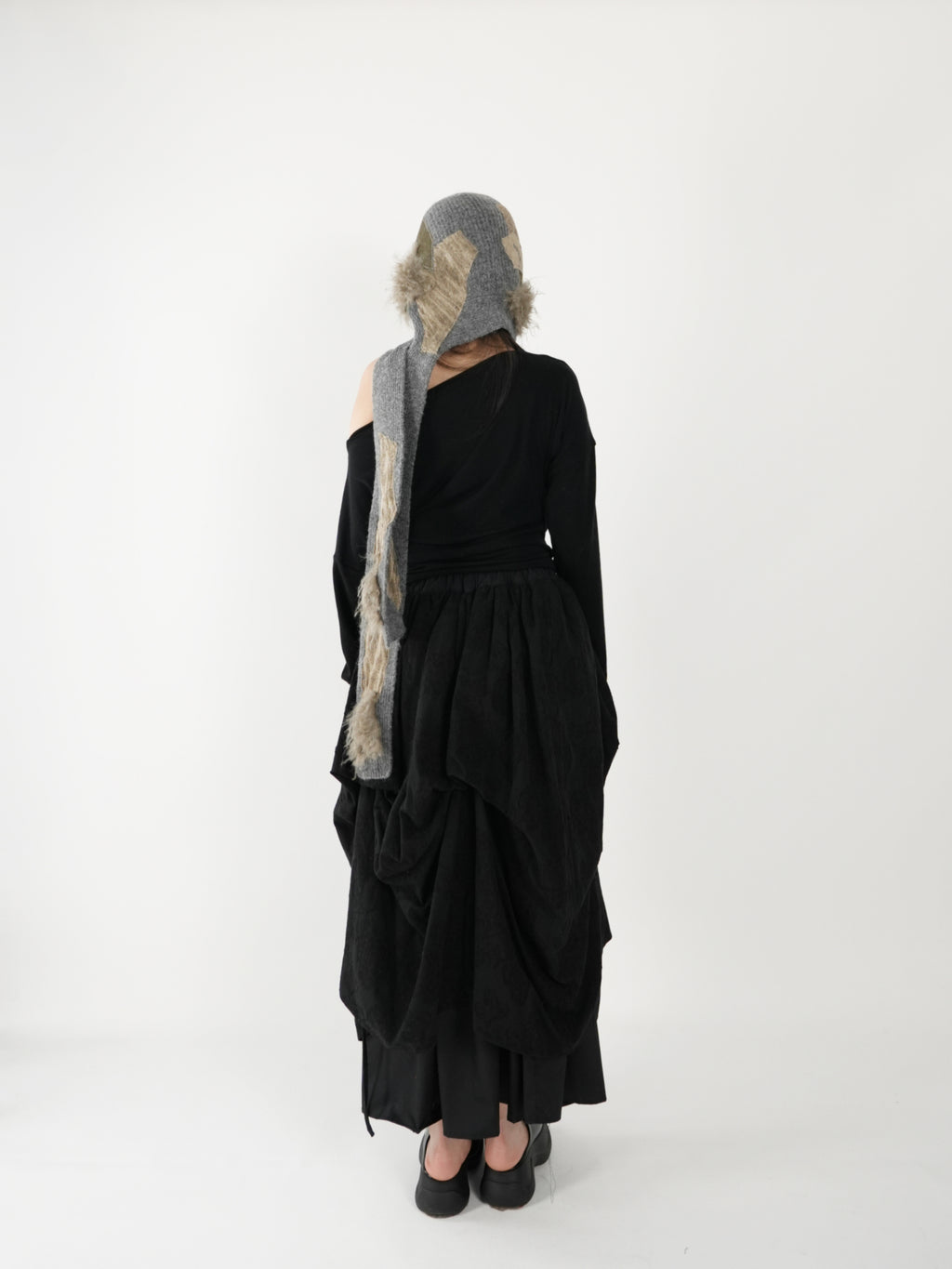 Off-the-shoulder top