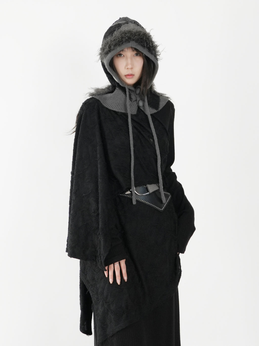 Short fishtall cardigan