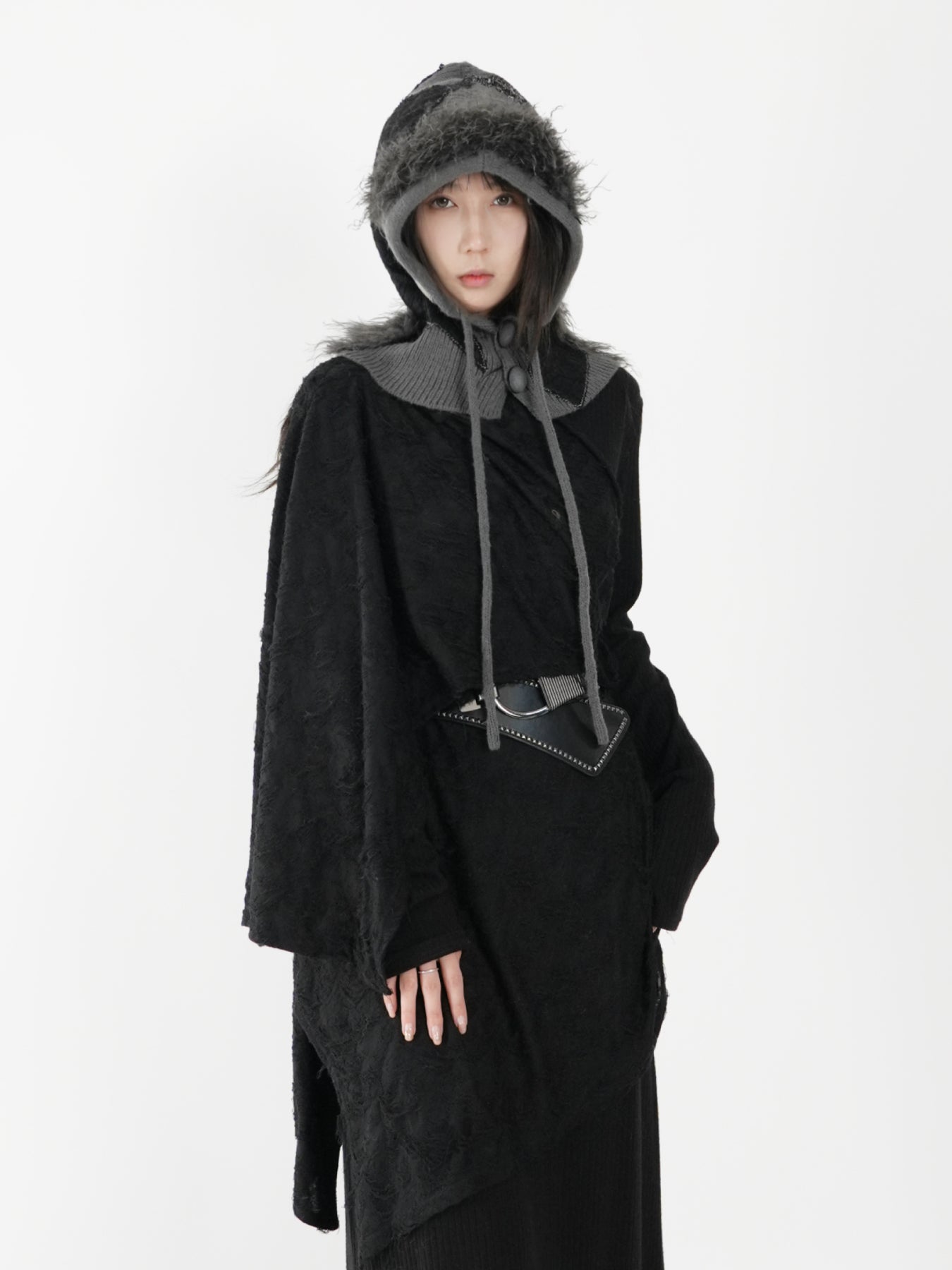 Short fishtall cardigan