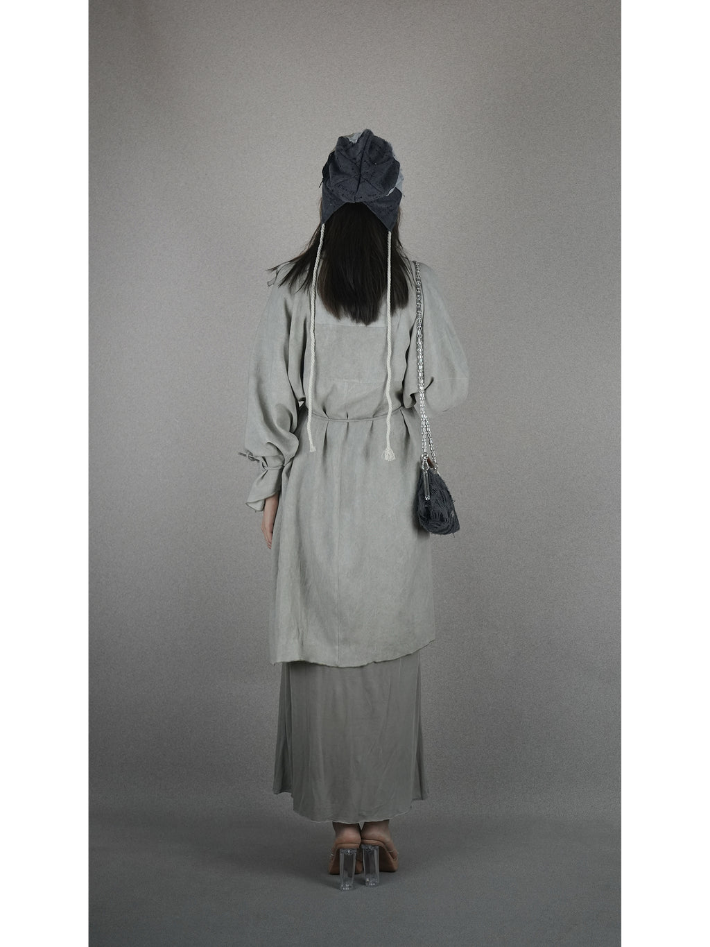 Flowywaist-cinched long dress