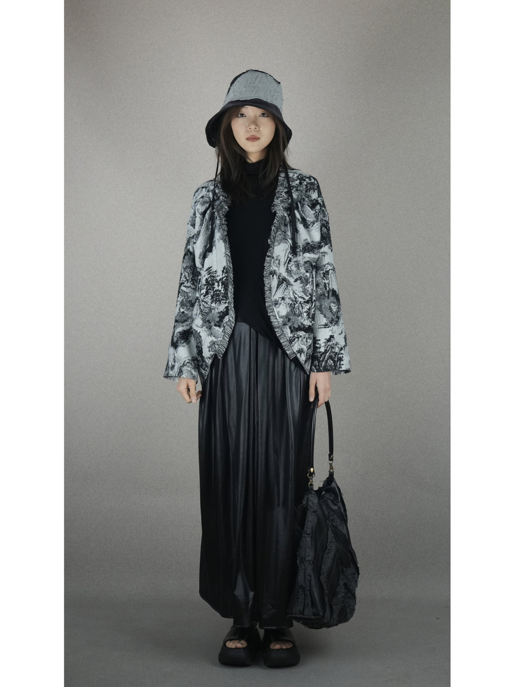 Long skirt with waist pleats