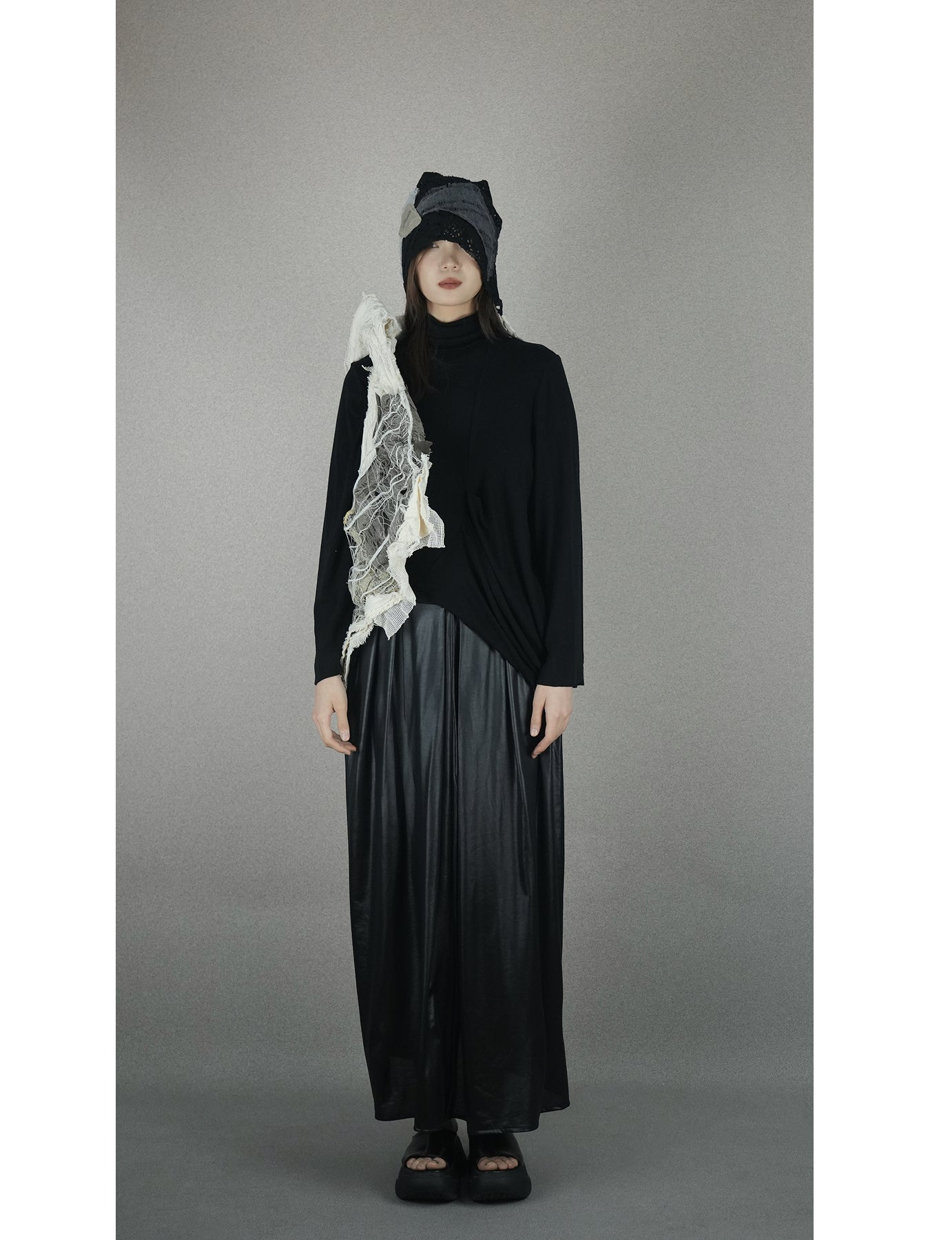 Long skirt with waist pleats