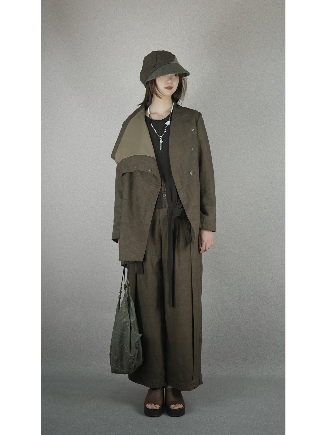 Short trench coat